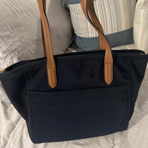 Micheal Kors bag - Picture 3 of 6